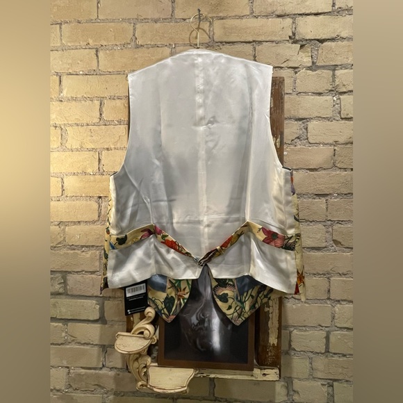 S*O*L*D Gucci V Neck Floral and Snake Print Waistcoat - Picture 6 of 13